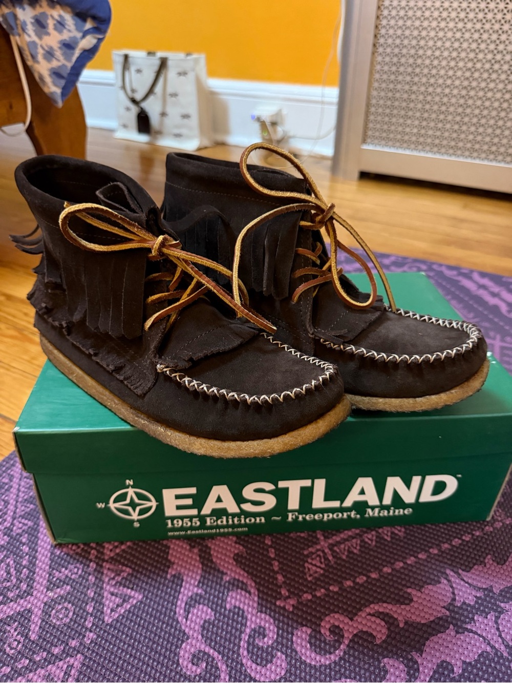 Eastland 1955 Aztec women’s suede fringe brown moccasin booties 9 BARELY WORN